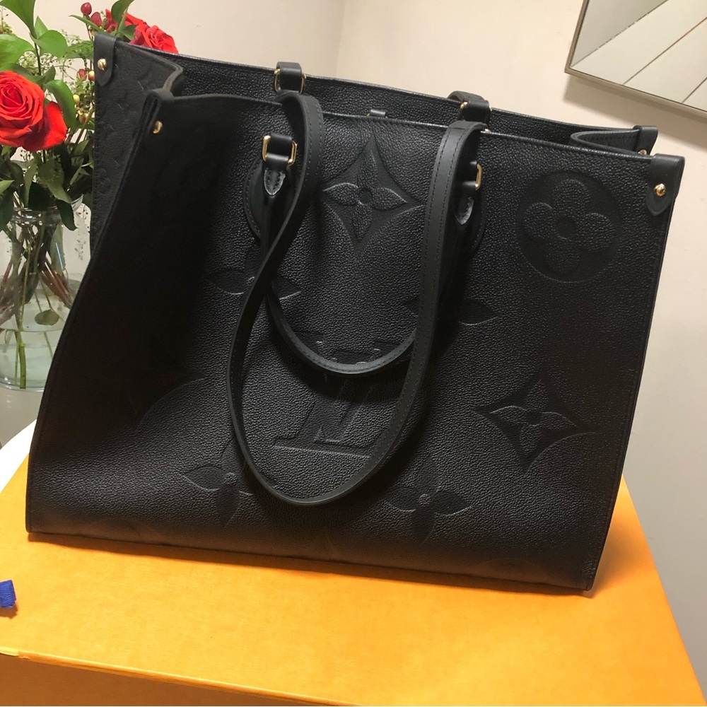 Excellent Condition Authentic Louis Vuitton On The Go ( GM size )